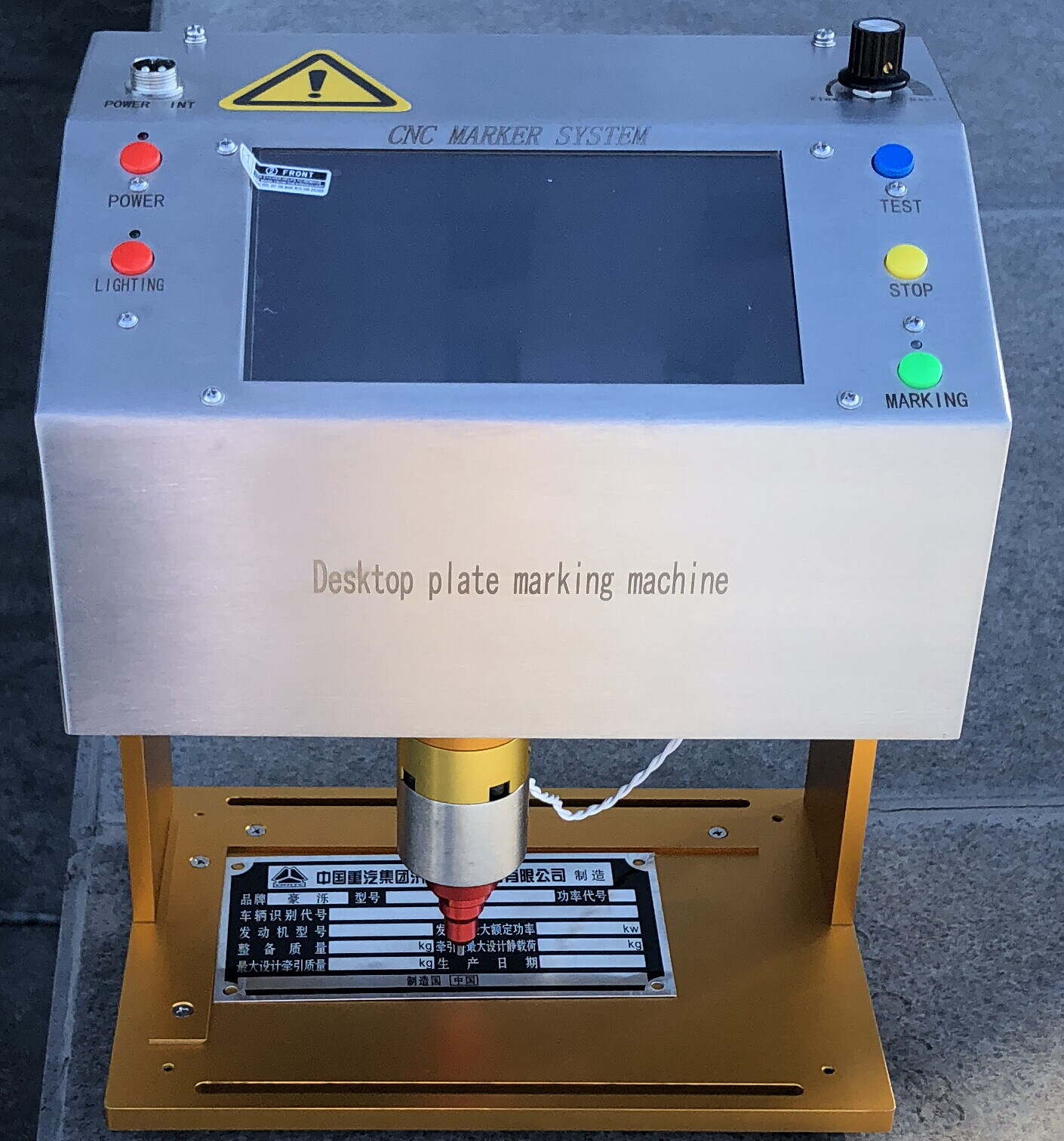 Vysokokonfiguračný elektrický stroj na gravírovanie kovových štítkov 160 mm * 100 mm